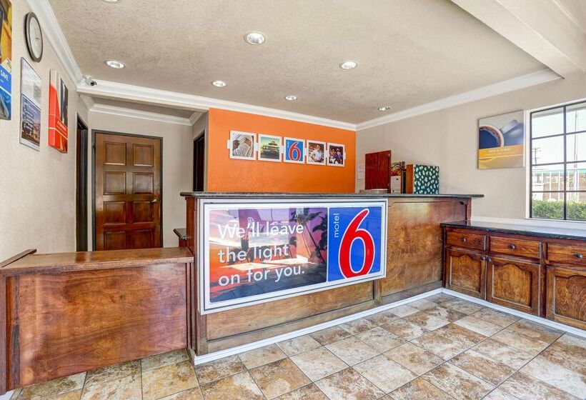 Motel 6fresno, Ca Belmont Ave