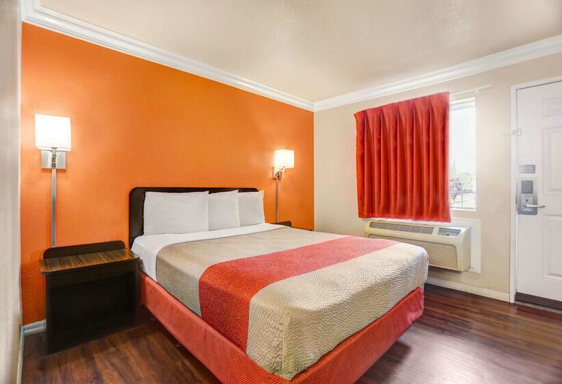 Motel 6fresno, Ca Belmont Ave