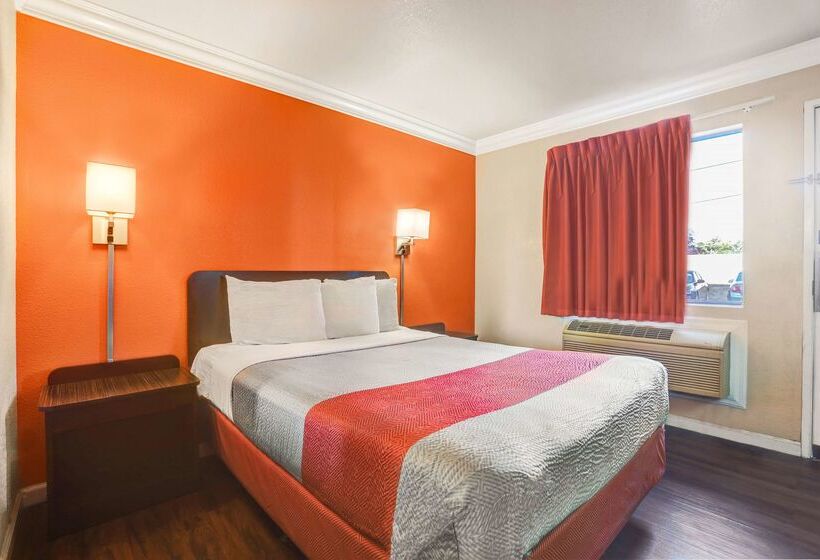 Motel 6fresno, Ca Belmont Ave