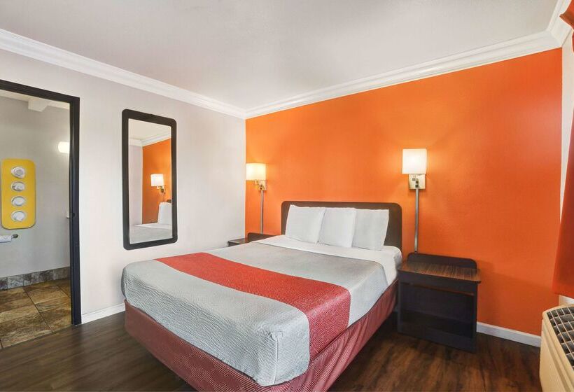 Motel 6fresno, Ca Belmont Ave