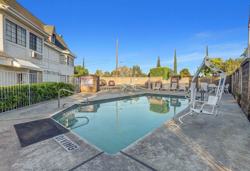 Motel 6fresno, Ca Belmont Ave