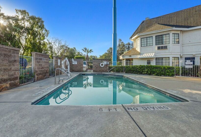 Motel 6fresno, Ca Belmont Ave