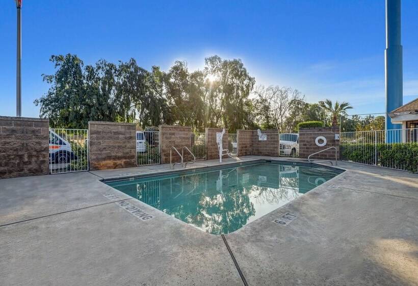 Motel 6fresno, Ca Belmont Ave