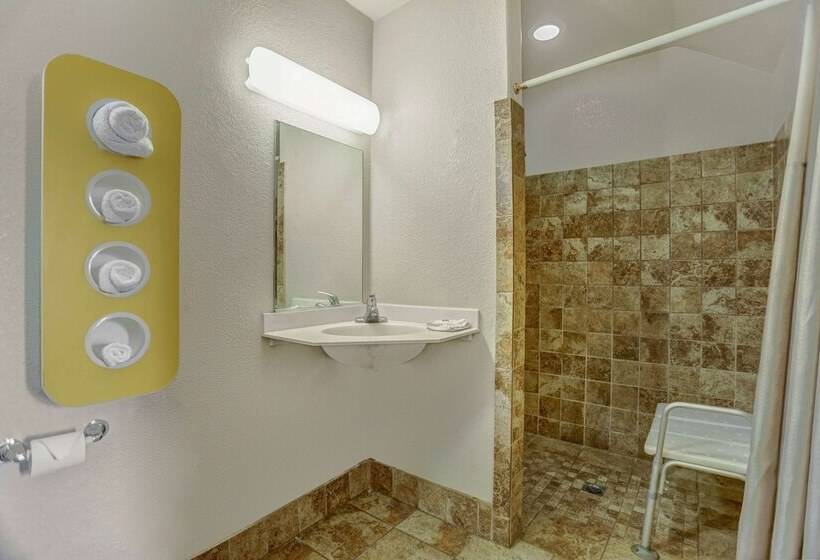 Motel 6fresno, Ca Belmont Ave