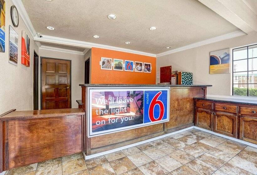 Motel 6fresno, Ca Belmont Ave