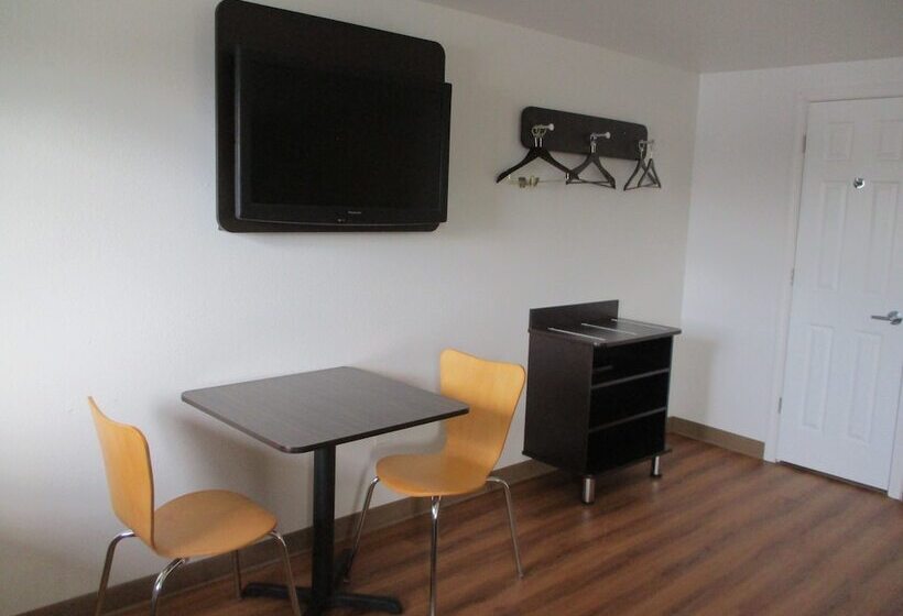 Motel 6 North Olmsted, Oh Cleveland