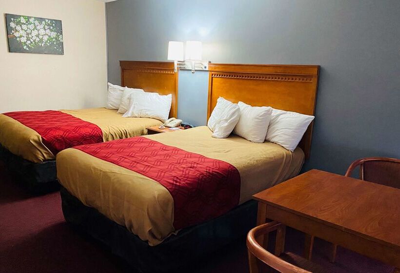 汽车旅馆  Baymont By Wyndham Lake George