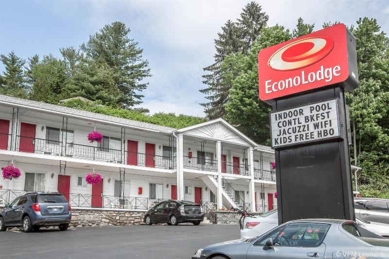 汽车旅馆  Baymont By Wyndham Lake George