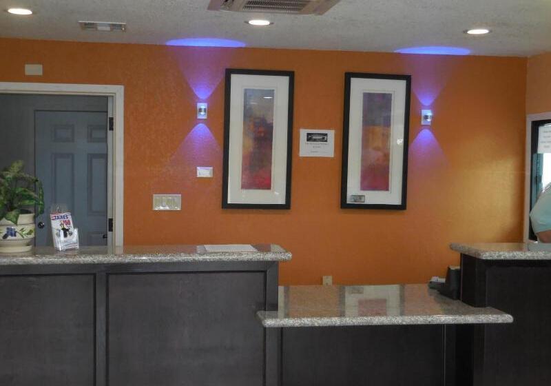 모텔 Best Economy Inn & Suites