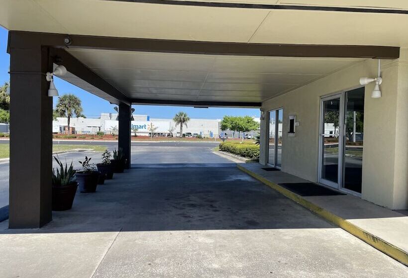 מוטל Driftwood Inn   Lake City