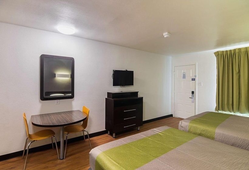 فندق على الطريق Studio 6tyler, Tx