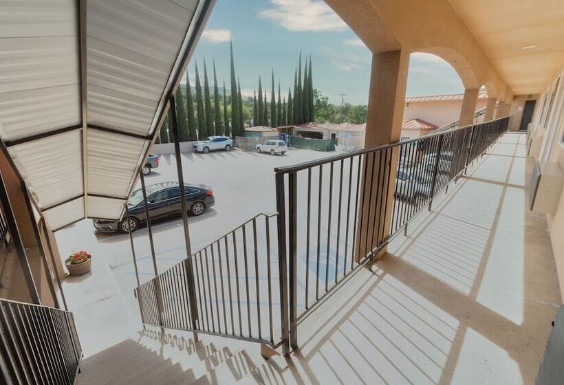 מוטל The Yosemite Inn