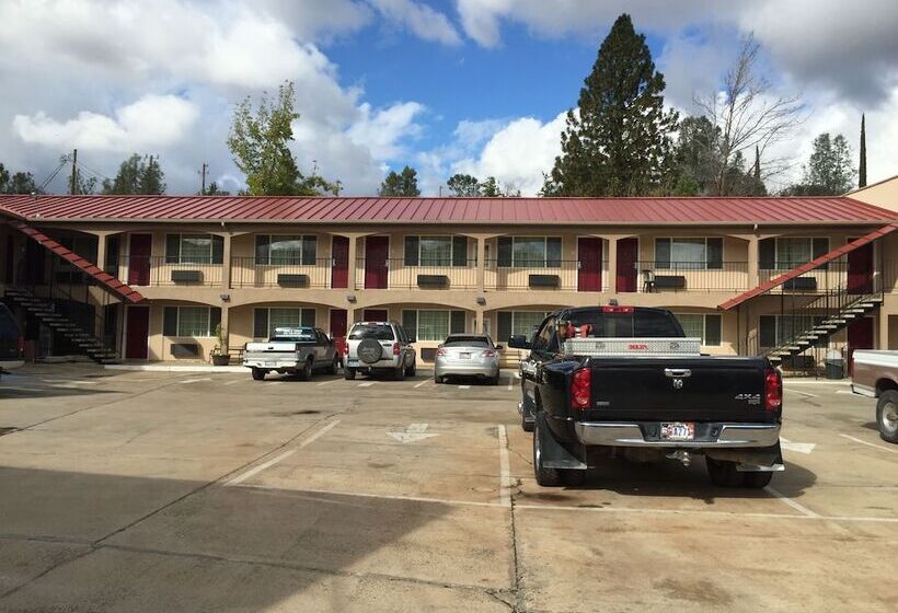 מוטל The Yosemite Inn