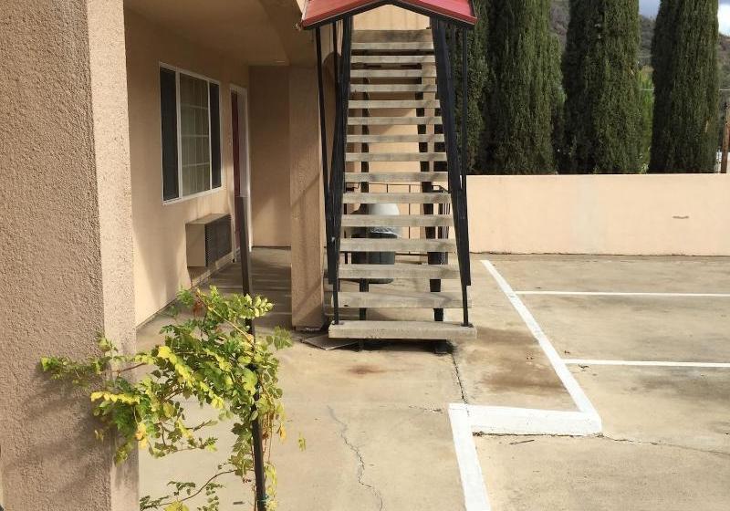 מוטל The Yosemite Inn