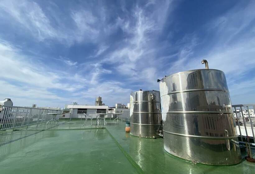 فندق صغير Guesthouse Base Okinawa