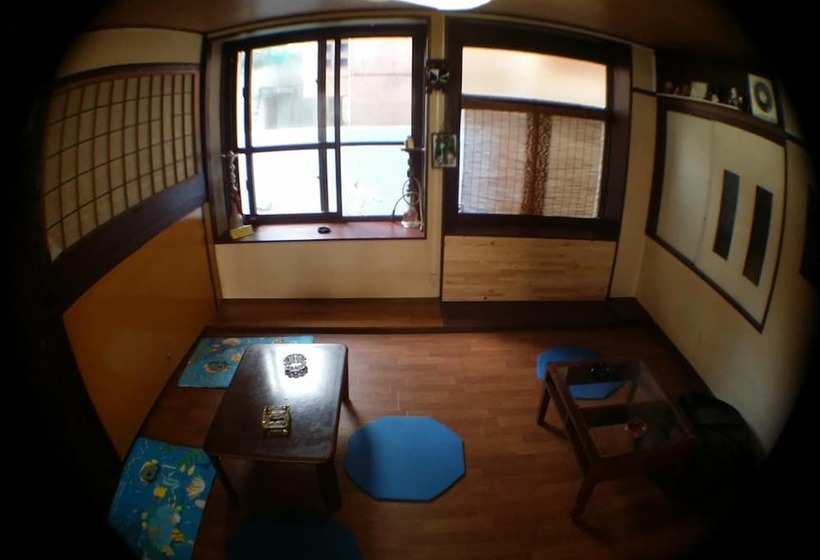 הוסטל Guesthouse Base Okinawa