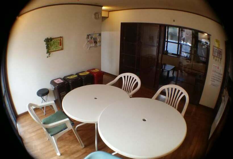 הוסטל Guesthouse Base Okinawa