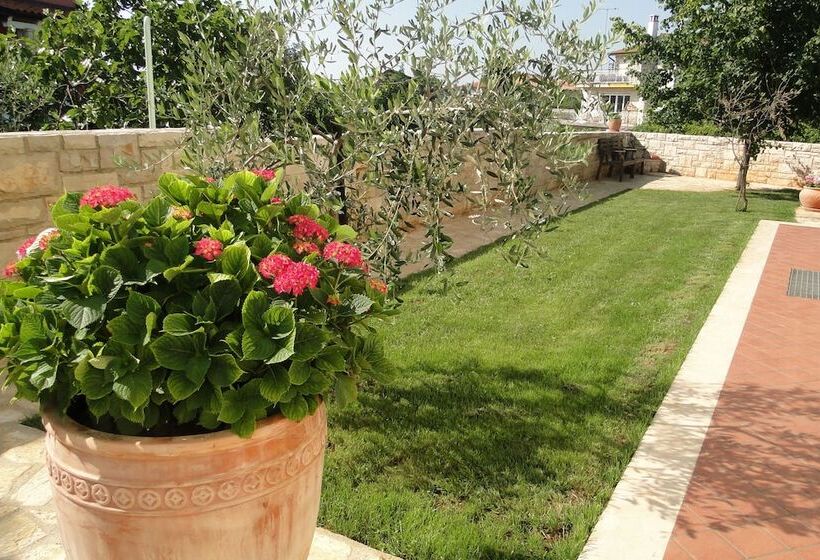 Apartments Villa Ela