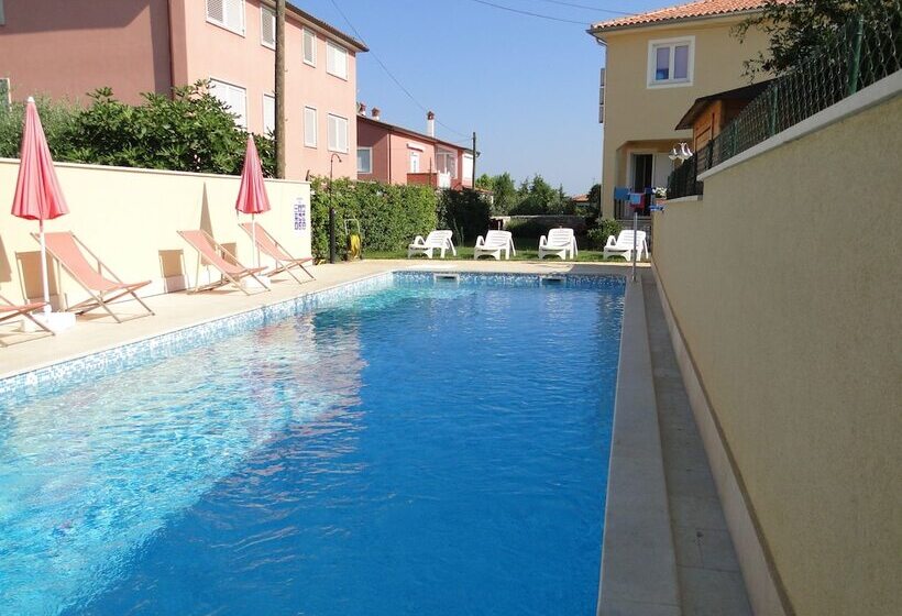 Apartments Villa Ela