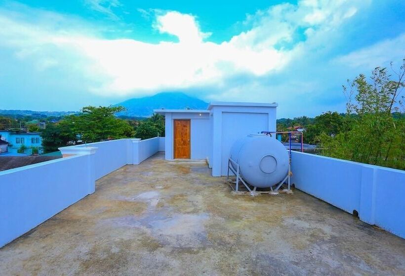 تختخواب و صبحانه Ichehan Lodge