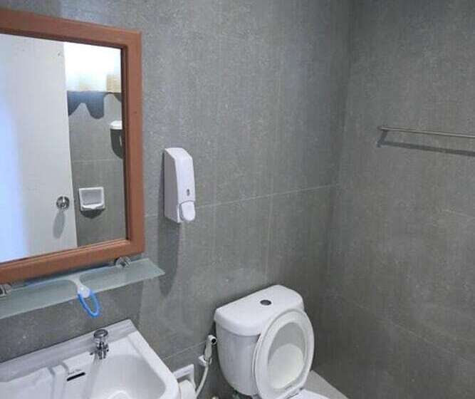 تختخواب و صبحانه Ichehan Lodge