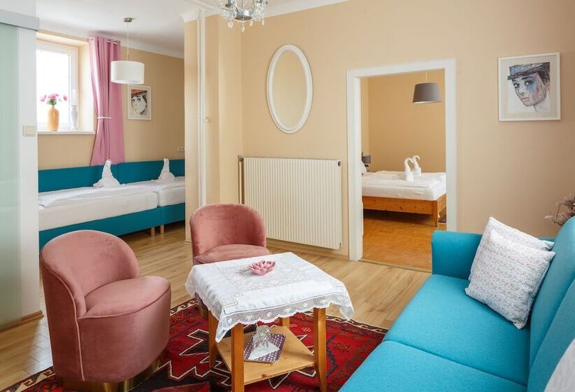 Bed and Breakfast Pension Laubenhof