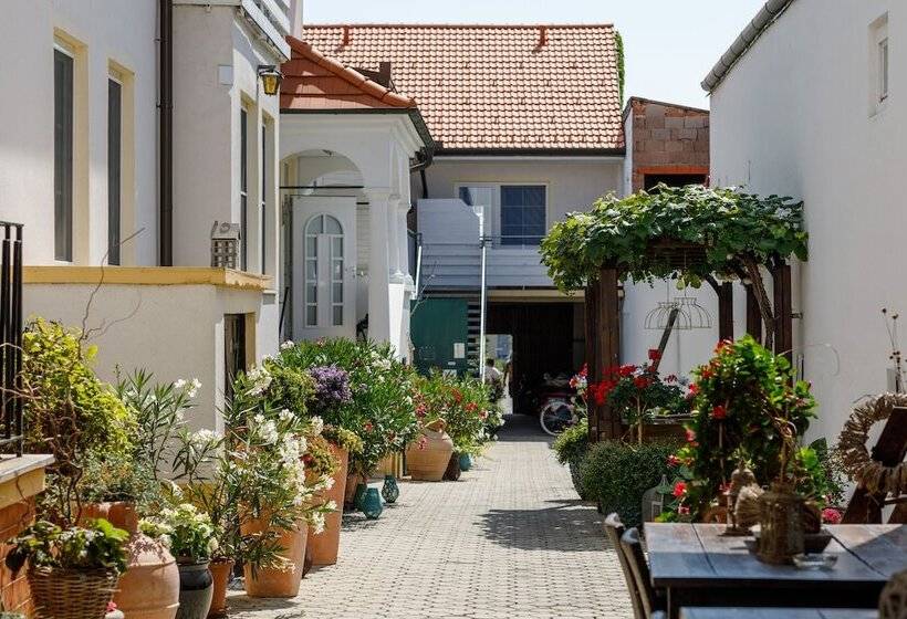 Bed and Breakfast Pension Laubenhof