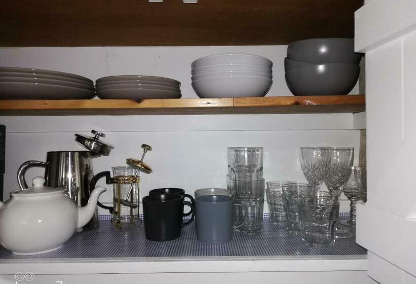 צימר The Old Art Studio Sleeps Up To 4 Breakfast Available