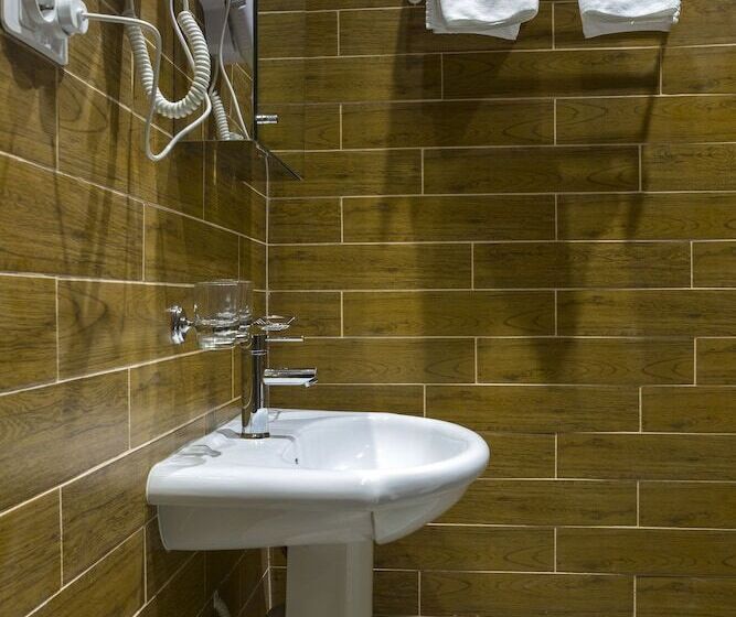 مسافرخانه Panorama