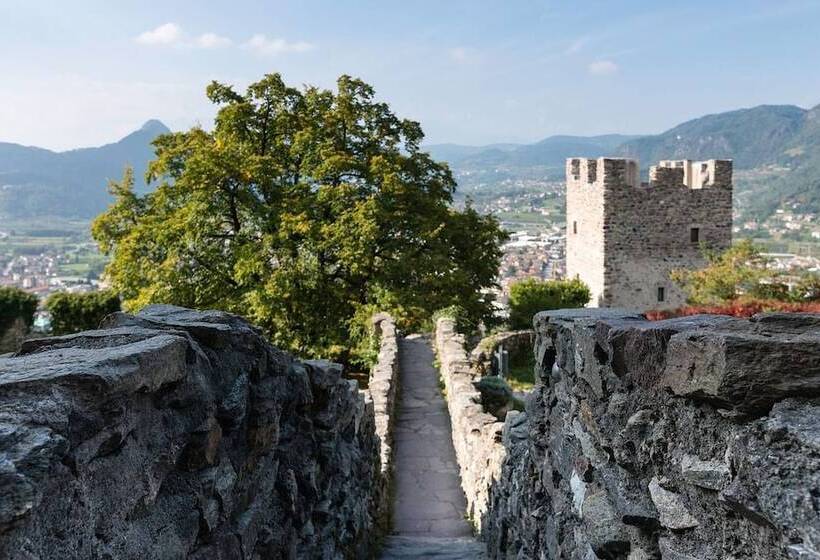 فندق Castel Pergine