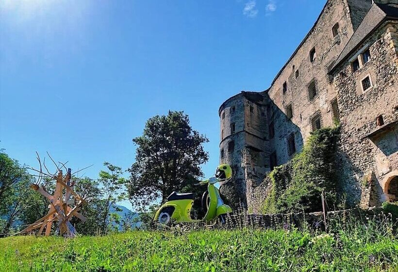 فندق Castel Pergine