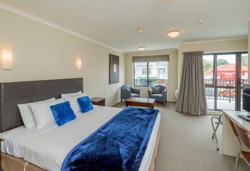 هتل Finns Paekakariki