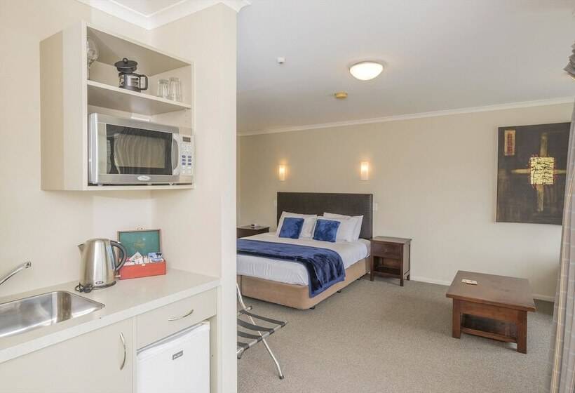 هتل Finns Paekakariki