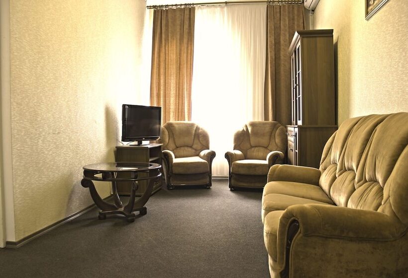 فندق Liner Platov