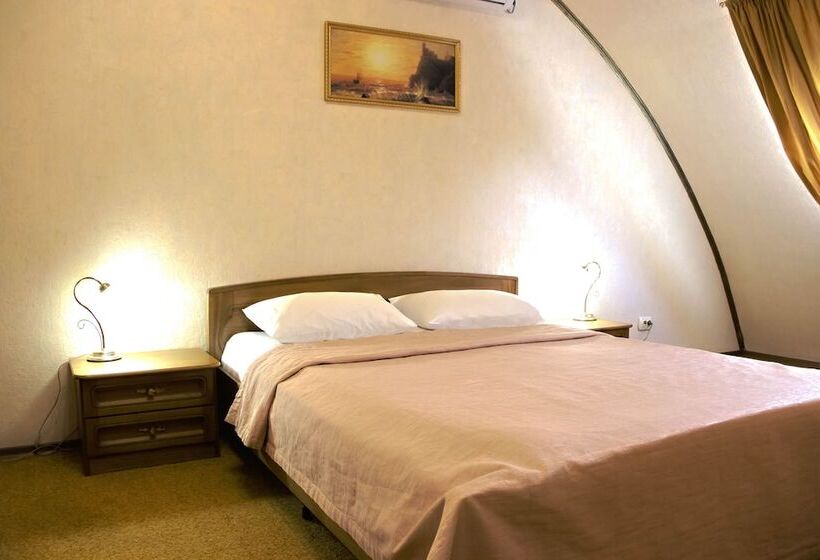 فندق Liner Platov