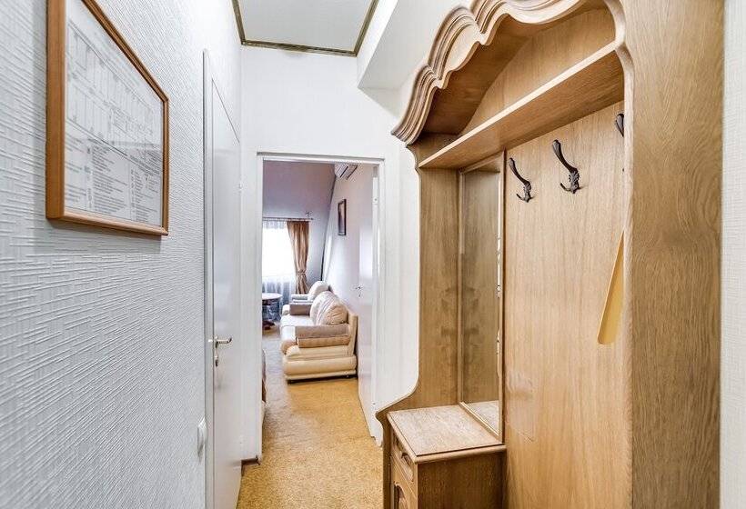 فندق Liner Platov