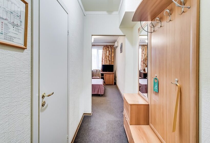 فندق Liner Platov