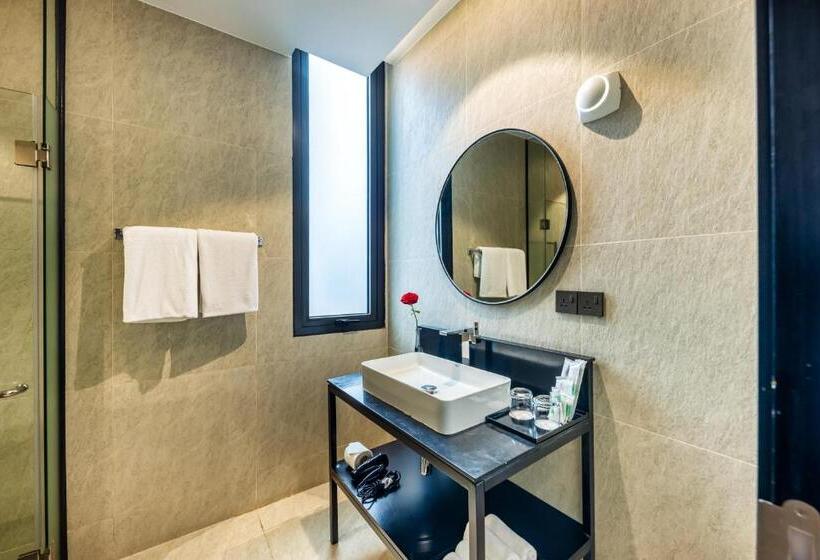 Luxcity Hotel & Apartment