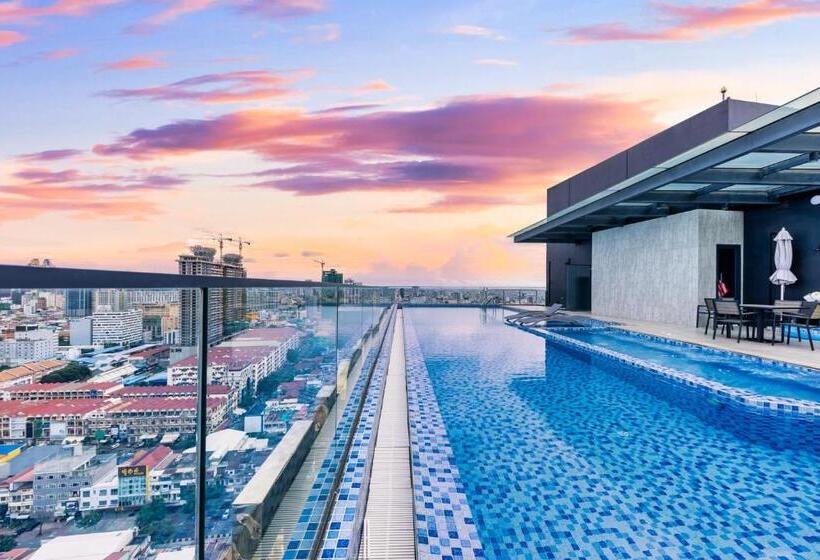 Luxcity Hotel & Apartment