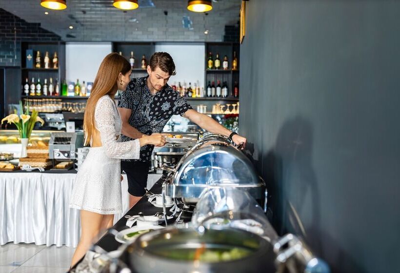 Luxcity Hotel & Apartment