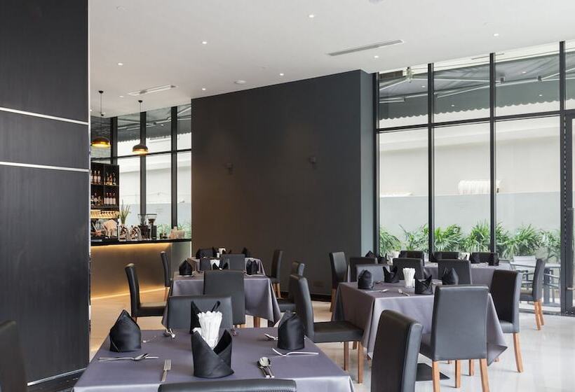 Luxcity Hotel & Apartment