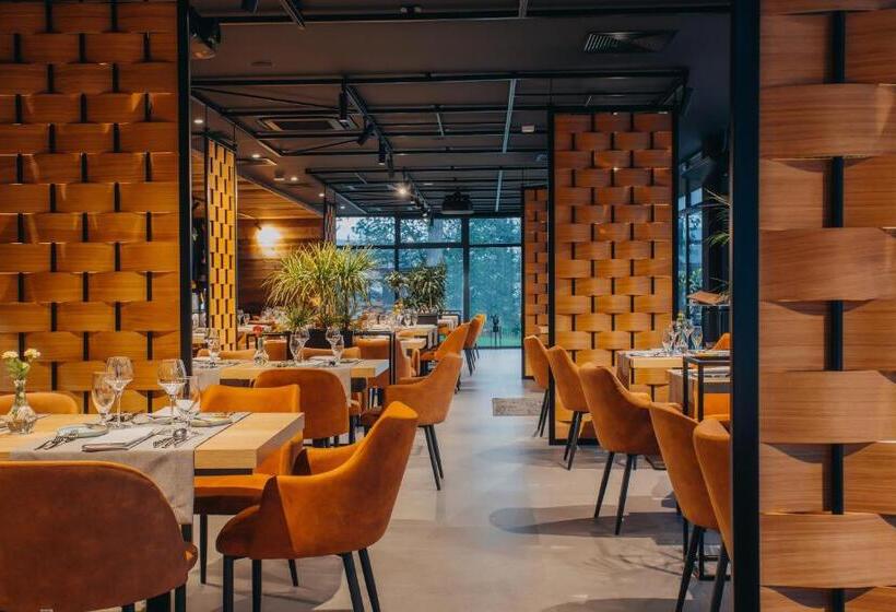 Platinum Mountain Hotel & Spa