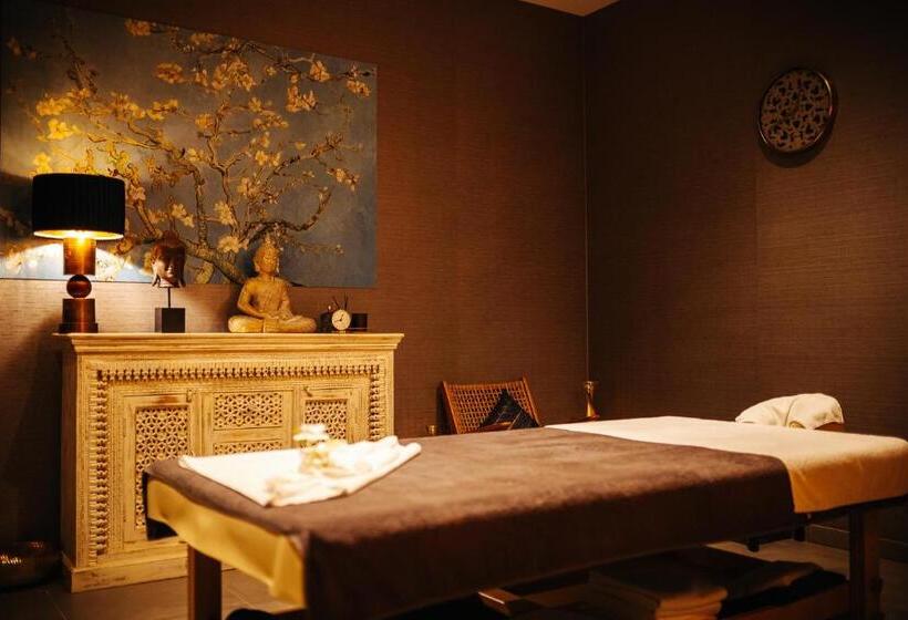 Platinum Mountain Hotel & Spa