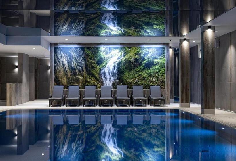 Platinum Mountain Hotel & Spa