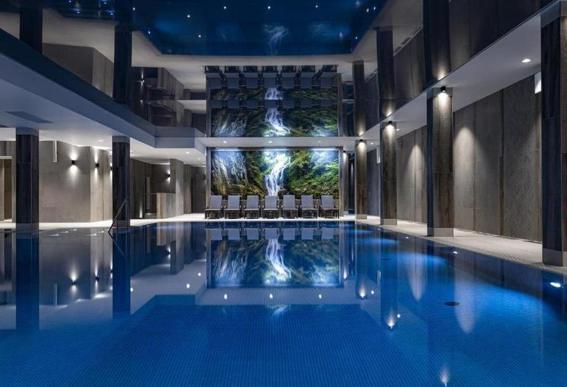 Platinum Mountain Hotel & Spa