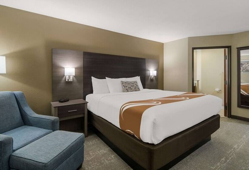 Отель Quality Inn & Suites Roanoke   Fort Worth North
