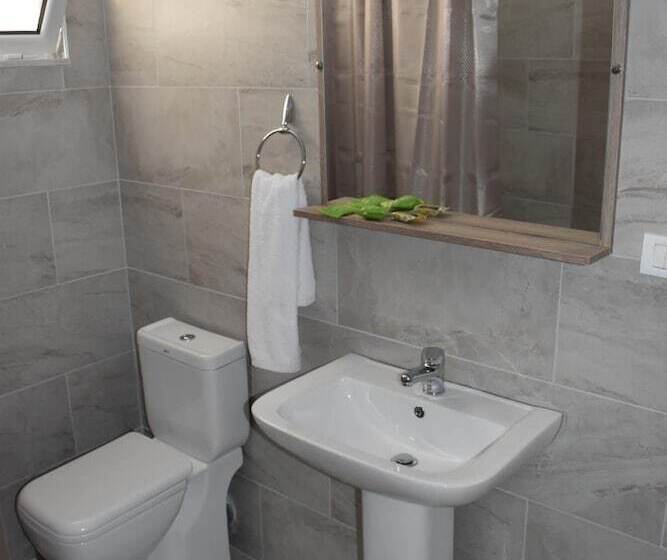 בית מלון כפרי Vila Nino