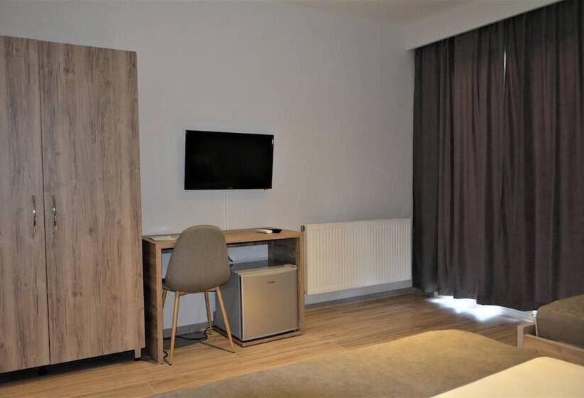 בית מלון כפרי Vila Nino