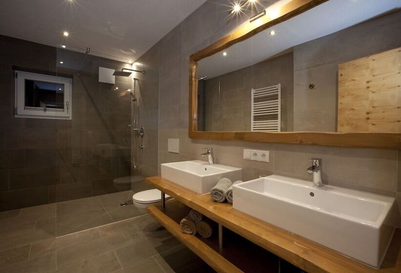 Palazi Apartments Und Spa