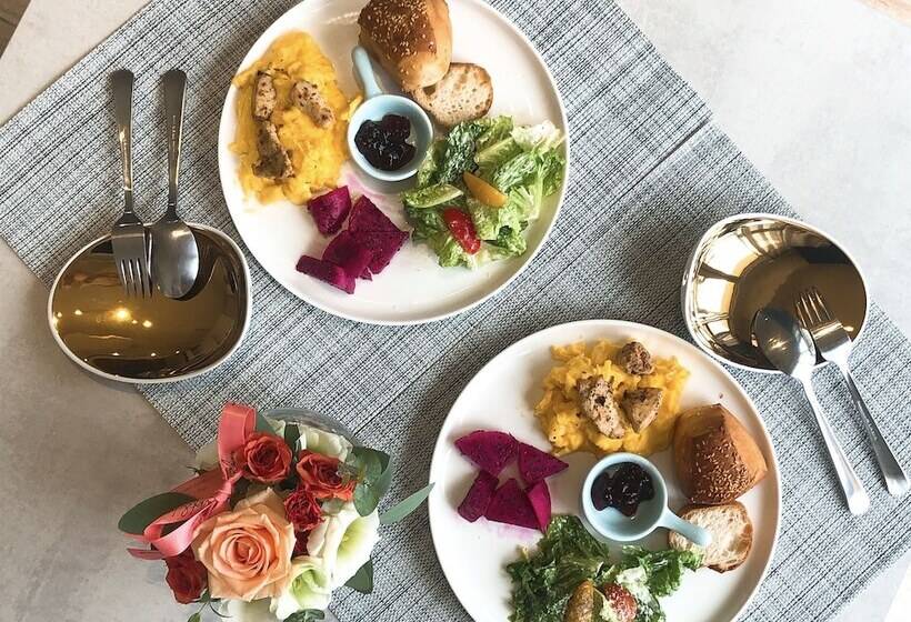 پانسیون Burano Yellow Villa